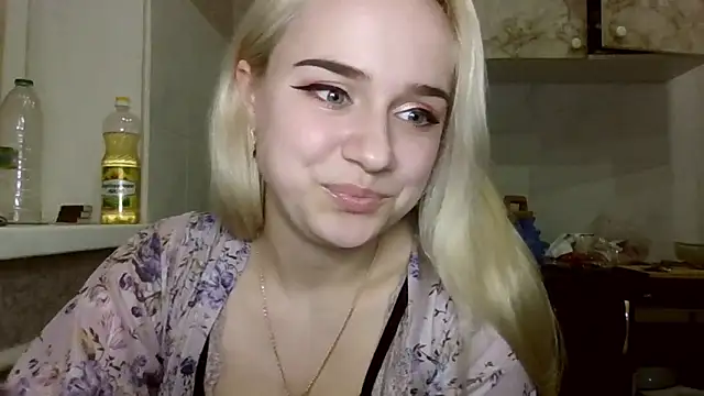 Snapshot of Barbie___girl chatting on 03/13/26, 06:58 Barbie girl online show from 03/13/26, 06:58