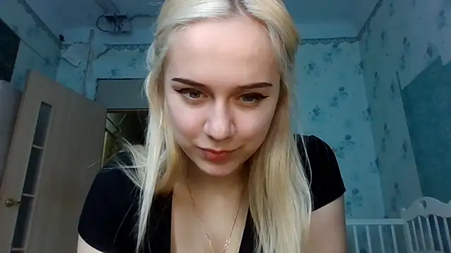 Snapshot of Barbie___girl chatting on 03/15/26, 08:42 Barbie girl online show from 03/15/26, 08:42