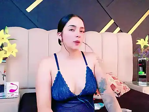 IsadoraSmit online show from 05/15/26, 12:45