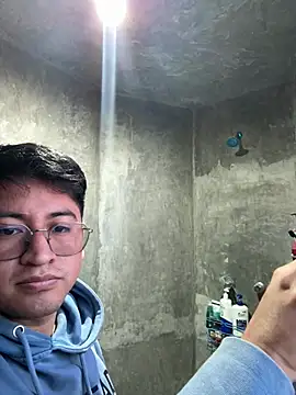 GoldenM95 online show from 03/18/26, 08:01