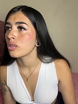 Charlothe1 online show from 04/15/26, 10:43