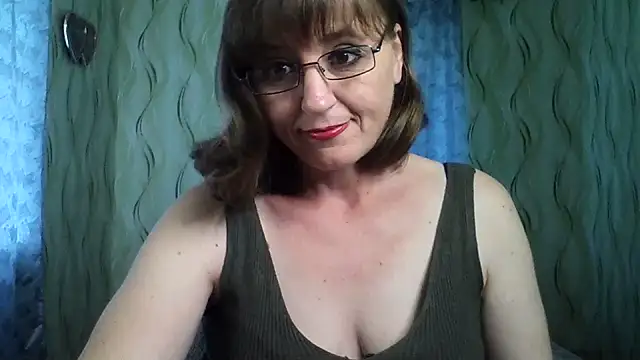 Alisaprice077 online show from 06/19/26, 09:24