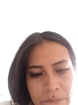 Cloe pink1 online show from 04/11/26, 02:43