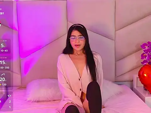 OliviaDiaz online show from 03/08/26, 01:59