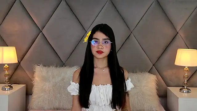 Snapshot of OliviaDiaz chatting on 06/08/26, 08:20 OliviaDiaz online show from 06/08/26, 08:20