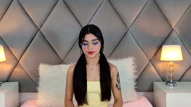 OliviaDiaz online show from 07/13/26, 08:11