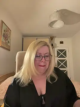 JanieLight53 online show from 05/21/26, 08:16