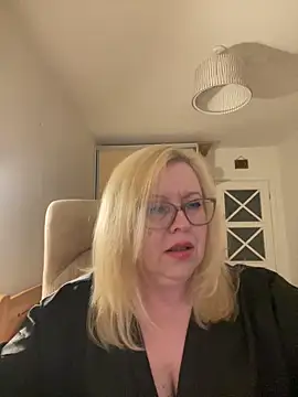 JanieLight53 online show from 06/22/26, 08:50