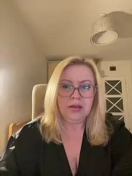 JanieLight53 online show from 06/25/26, 07:07