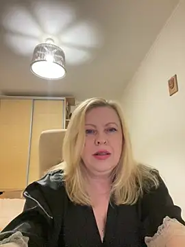 JanieLight53 online show from 07/01/26, 10:31