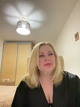 JanieLight53 online show from 07/14/26, 07:08