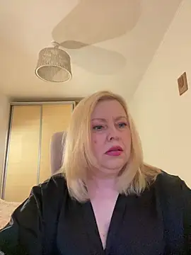 JanieLight53 online show from 07/22/26, 06:22
