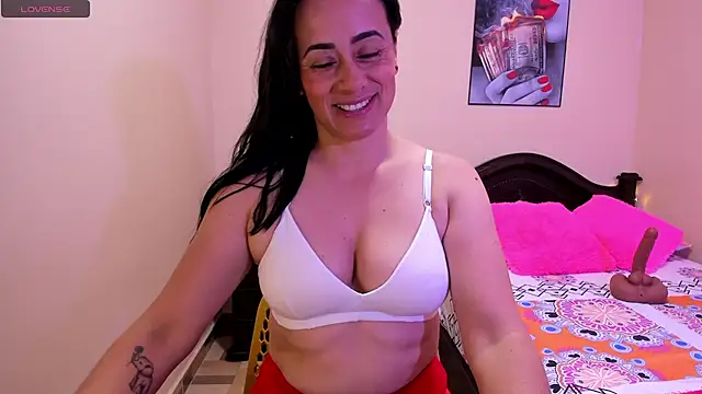 sara florez12 online show from 04/22/26, 11:12