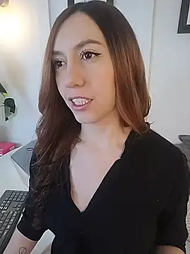 Fer Luxx online show from 07/24/26, 11:30