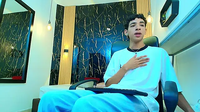 ValeriHot 1 online show from 04/22/26, 03:09