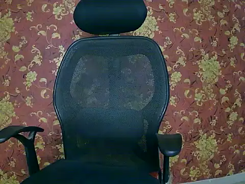 Rosy-Girl online show from 04/03/26, 12:25