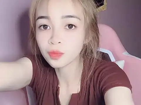 Odile068 online show from 03/08/26, 06:34