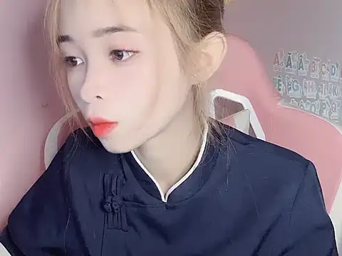 Odile068 online show from 03/11/26, 05:57