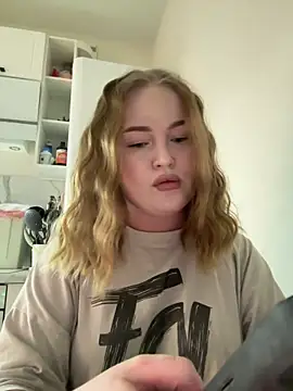 AuroraVale online show from 03/15/26, 06:36