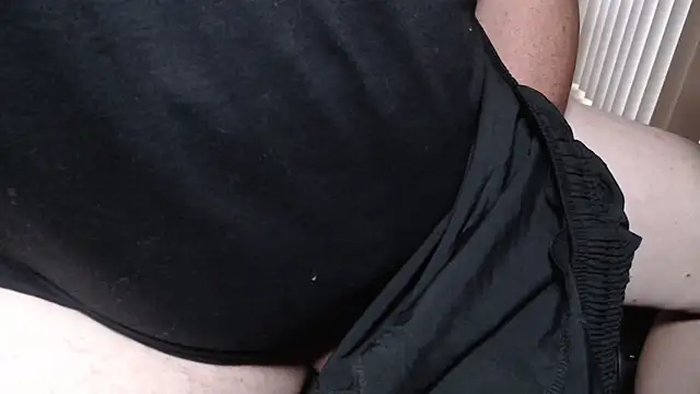 namecowboyj23 online show from 04/05/26, 04:26