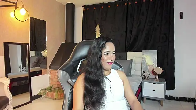 Vicky Angeel online show from 06/04/26, 03:56