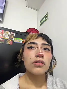 baby akuma online show from 06/05/26, 03:13