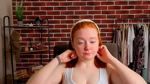 DeborahhBryan online show from 03/25/26, 08:31