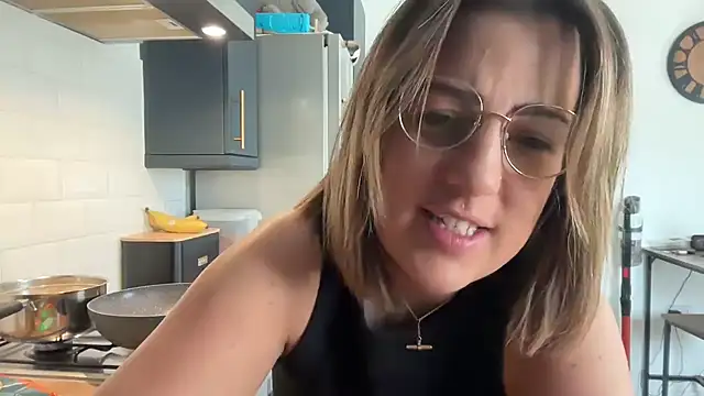 annabellewarick online show from 04/08/26, 11:10