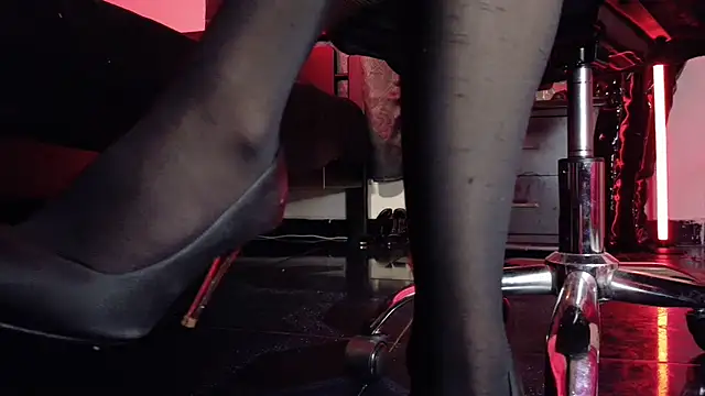 LadyIvanna online show from 07/18/26, 05:06