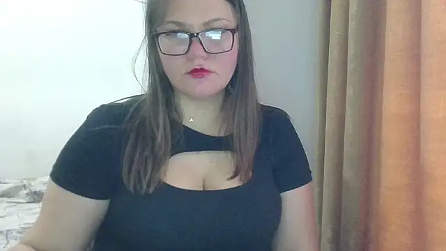 Snapshot of MuseChic_Wild chatting on 04/04/26, 11:08 MuseChic Wild online show from 04/04/26, 11:08