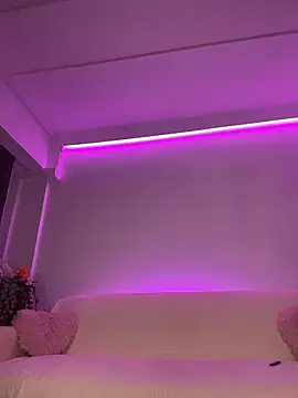 ScarletFlameee online show from 03/16/26, 08:24