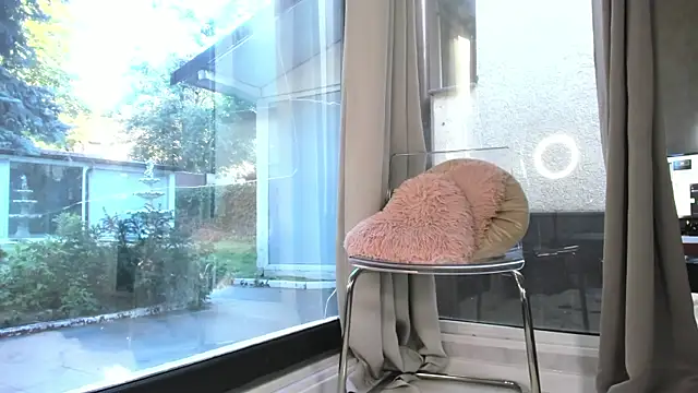 ScarletFlameee online show from 07/07/26, 05:43