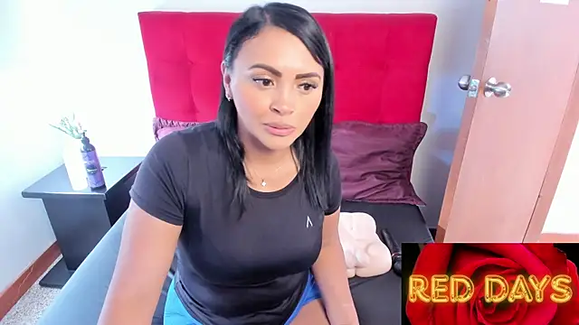 EstrellaSmmith online show from 04/02/26, 05:43