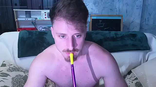 zeusoctavian1 online show from 04/14/26, 01:55