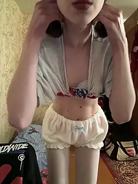 AmanitaXXX69 online show from 05/06/26, 07:35