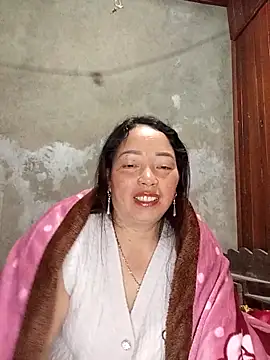 Snapshot of Yellow-pink chatting on 03/09/26, 02:48 Yellow-pink online show from 03/09/26, 02:48