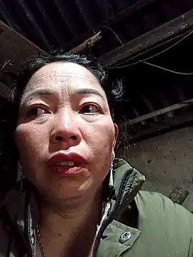 Yellow-pink online show from 03/11/26, 12:16