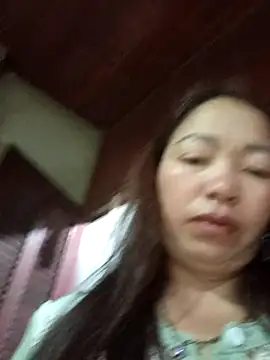 Yellow-pink online show from 04/10/26, 11:09