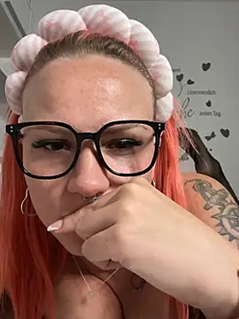 Fiebie licious  online show from 07/19/26, 01:42