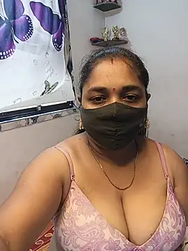 Snapshot of Tanvi_My_Girl chatting on 07/19/26, 05:55 Tanvi My Girl online show from 07/19/26, 05:55