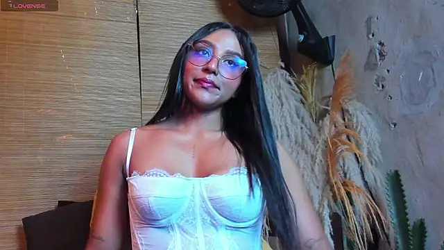 Victoria Gonzalez online show from 03/11/26, 11:27