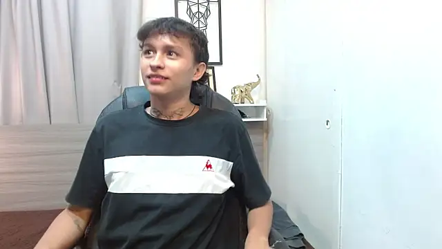 YuanDelux online show from 03/08/26, 03:05