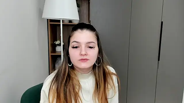 MaricelaVenturino online show from 03/15/26, 07:36