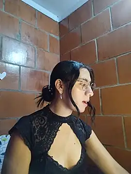 Amanda x1 online show from 04/17/26, 08:01