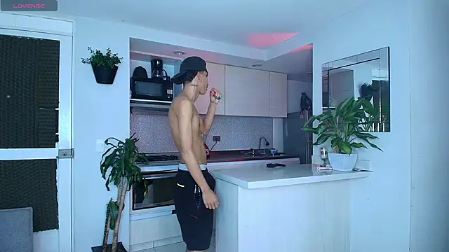 Wild lovers  online show from 04/24/26, 07:27