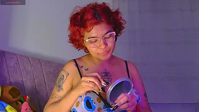 Snapshot of alessia_temptation chatting on 06/19/26, 08:07 alessia temptation online show from 06/19/26, 08:07