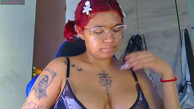 Snapshot of alessia_temptation chatting on 07/05/26, 12:56 alessia temptation online show from 07/05/26, 12:56