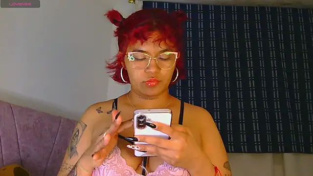 Snapshot of alessia_temptation chatting on 07/09/26, 08:40 alessia temptation online show from 07/09/26, 08:40