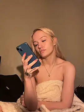 kaci brooke online show from 04/12/26, 07:35