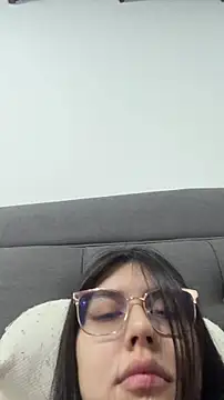 Cloebennet013 online show from 06/08/26, 11:49